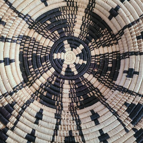 Large 23 1/4" Southwest Woven Basket Home Decor Wall Art Southwestern Arizona - Picture 3 of 5